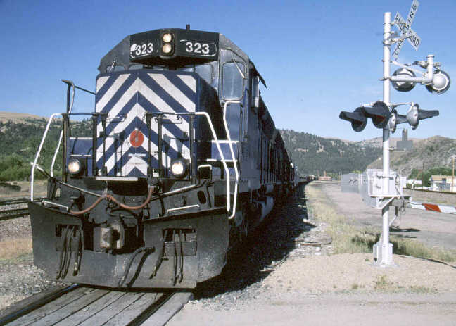 Garrison depot. 640 x 462