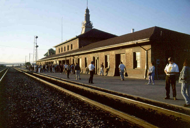 2000 NPRHA excursion train. Helena depot. 640 x 438